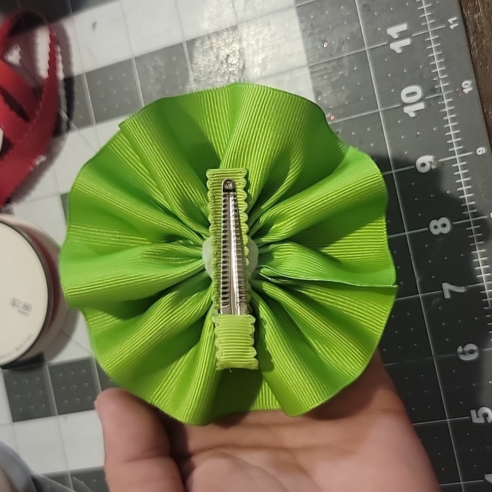 SMILE BOWS- Layered Ruffle bow - Picture 2 of 2